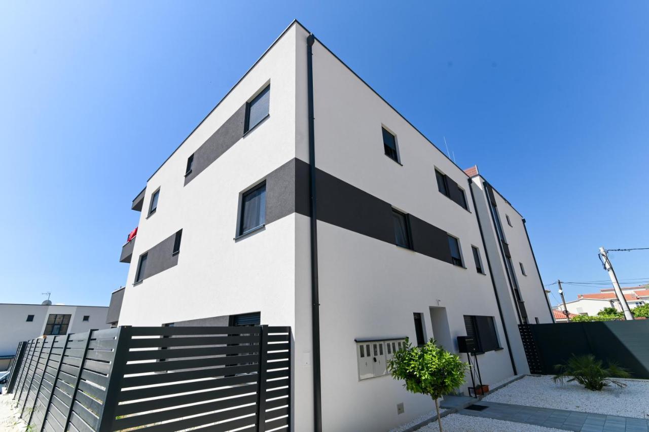Apartment Laura, Free Parking, Balcony, 4 Ppl Trogir Exterior photo